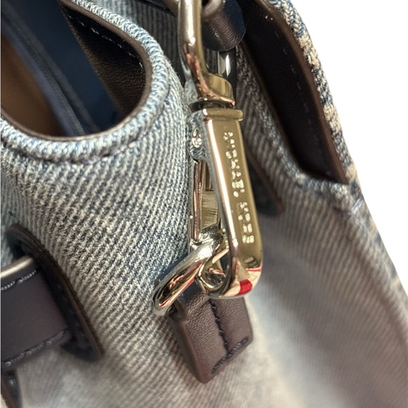 🔥Michael Kors Hamilton Small Logo Embossed Washed Denim Satchel👜 - Picture 7 of 8